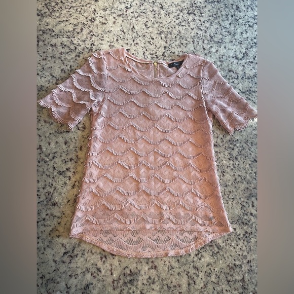Elegant Pink Textured Women's Top Sz XS - Picture 3 of 5